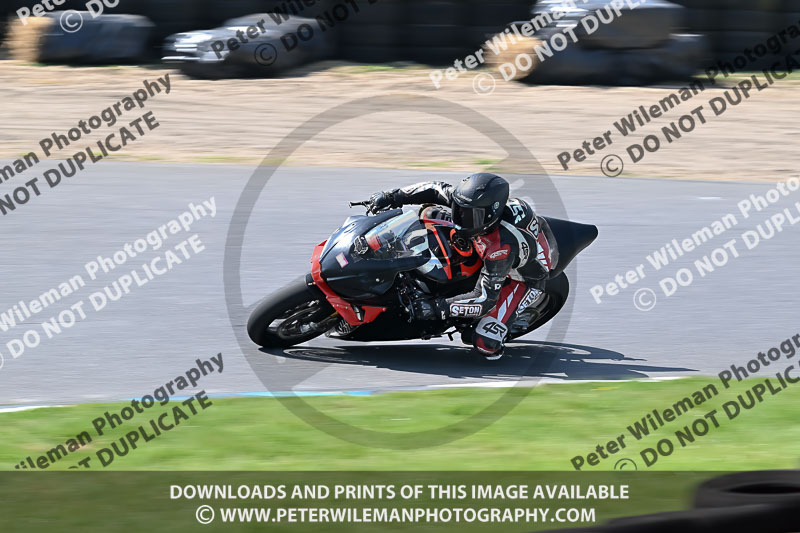 enduro digital images;event digital images;eventdigitalimages;lydden hill;lydden no limits trackday;lydden photographs;lydden trackday photographs;no limits trackdays;peter wileman photography;racing digital images;trackday digital images;trackday photos
